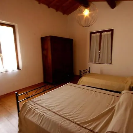 Con Piscina 10 Posti Letto, L'oliveta Di Rivalto Villa Chianni
