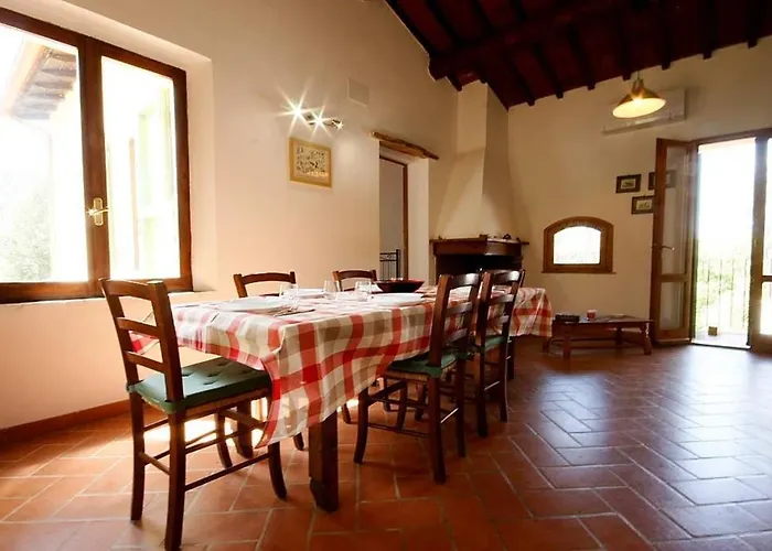 Villa Con Piscina 10 Posti Letto, L'oliveta Di Rivalto Chianni